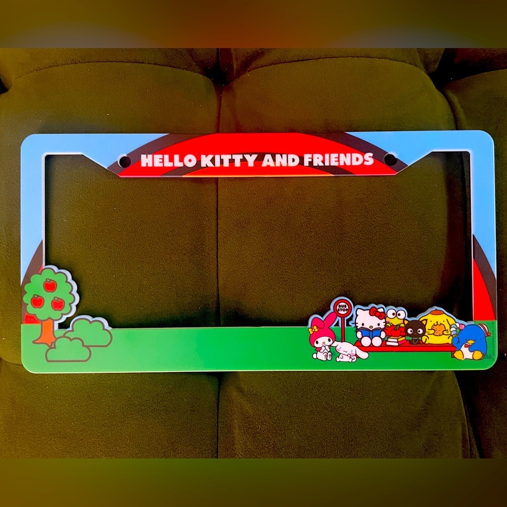 🌈 Hello Kitty and Friends Rainbow Car Tag Frame